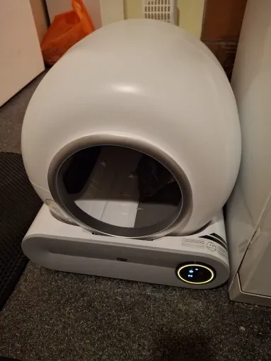 Litière autonettoyante Ronroza 65 L photographiée par Céline M.